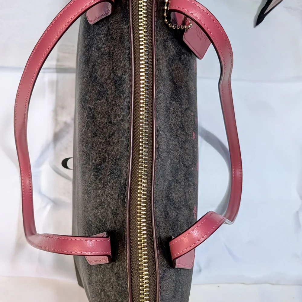 Coach Signature Canvas Zip Tote With Horse And Carriage